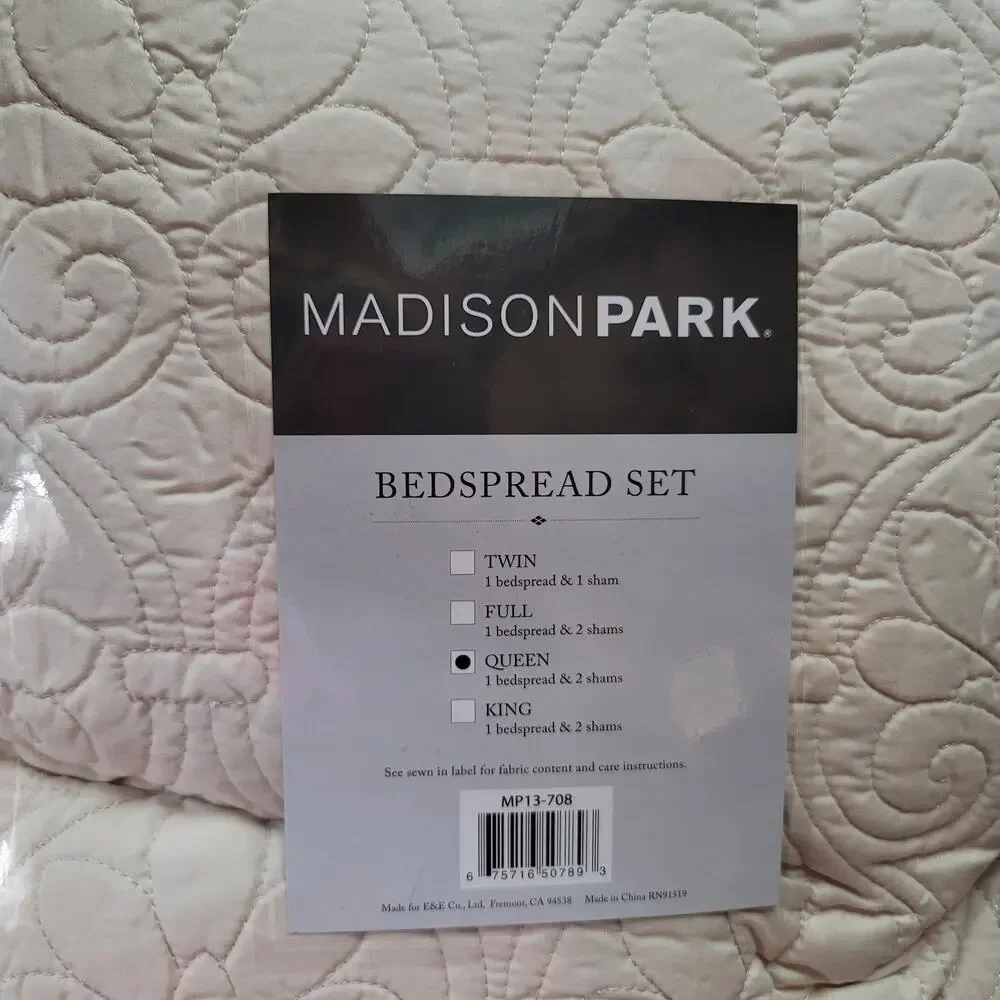 Madison Park Quebec Damask 3-Piece Quilt Bedding Set Ivory Size Queen NEW